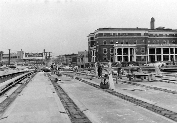 Building Main St. Bridge 1957